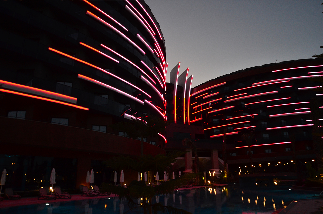 Kirman Calyptus Resort Hotel Dış Cephe Aydınlatma Projesi